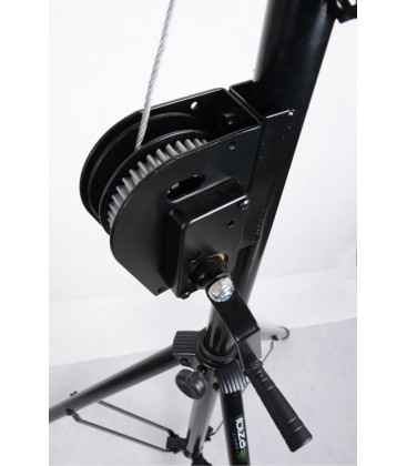 Verhuur 6x Krachtige LED stroboscoop/blinders 48W in flightcase + statief met winch PER DAG