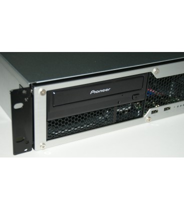 Intel i7 Octa-Core PC 8 x 3,0 Ghz 2 X Pioneer DVD in Flight Case 2HE