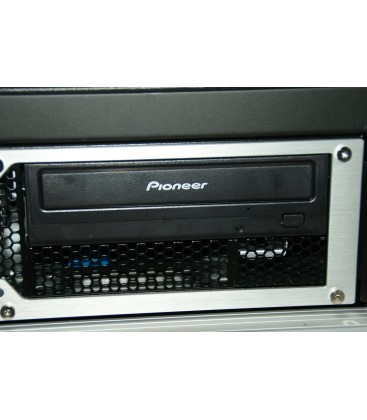 TOUCH SCREEN PC 22” 2 X Pioneer DVD Intel i5 6 x 2,9 Ghz in Flight Case