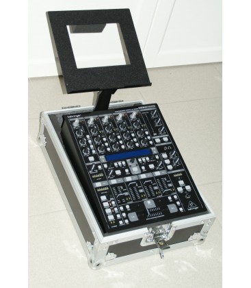 Verhuur DDM4000 DJ Mixer Behringer PER DAG